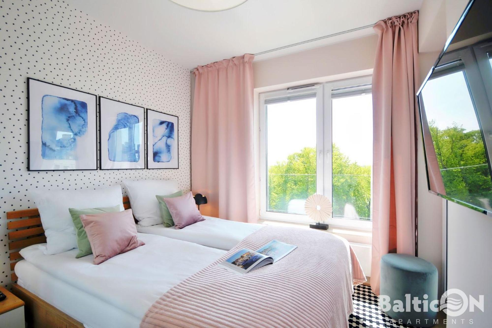 Apartamenty Balticon Nadmorskie Tarasy Kolobrzeg Bilik gambar